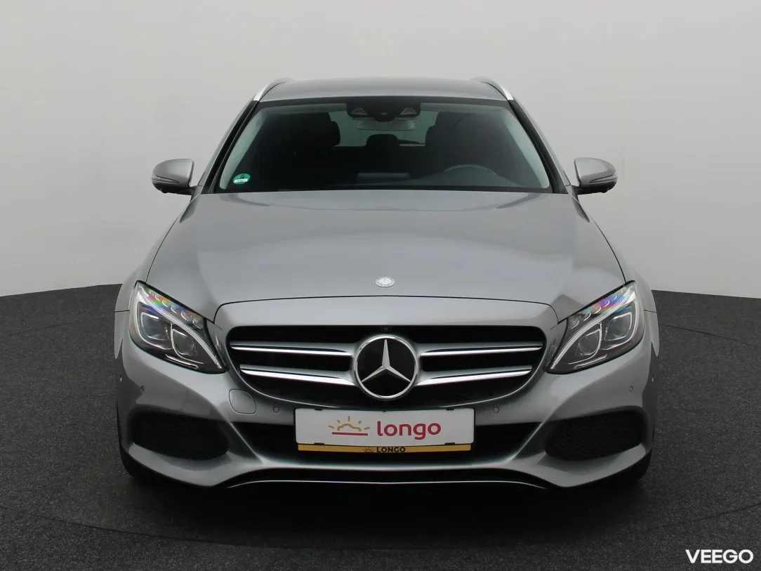 Mercedes-Benz C350 2 205kW