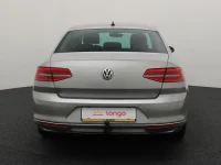 Volkswagen Passat 2 110kW thumbnail
