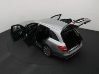 Mercedes-Benz C350 2 205kW thumbnail