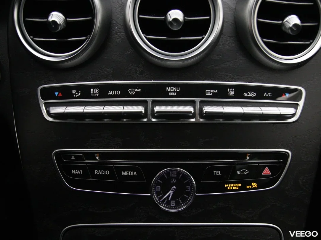 Mercedes-Benz C350 2 205kW