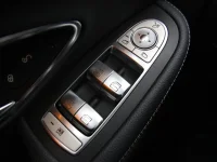 Mercedes-Benz C350 2 205kW thumbnail