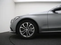 Mercedes-Benz C350 2 205kW thumbnail