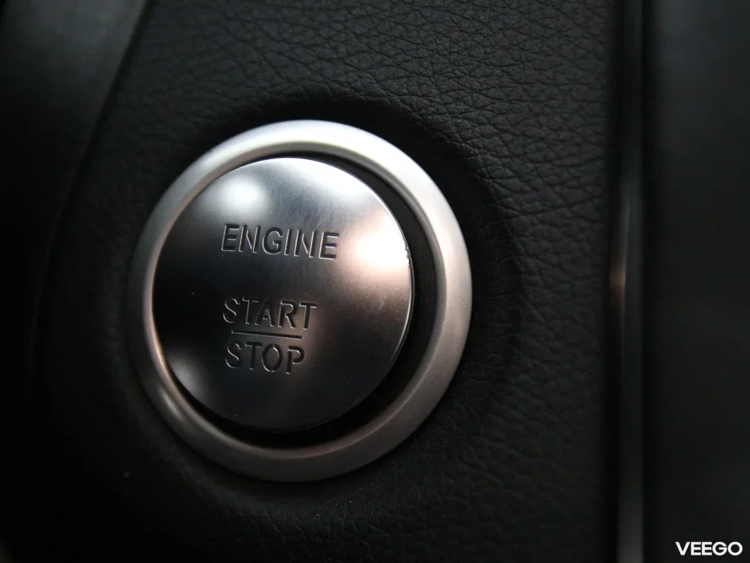 Mercedes-Benz C350 2 205kW