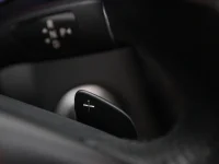 Mercedes-Benz C350 2 205kW thumbnail