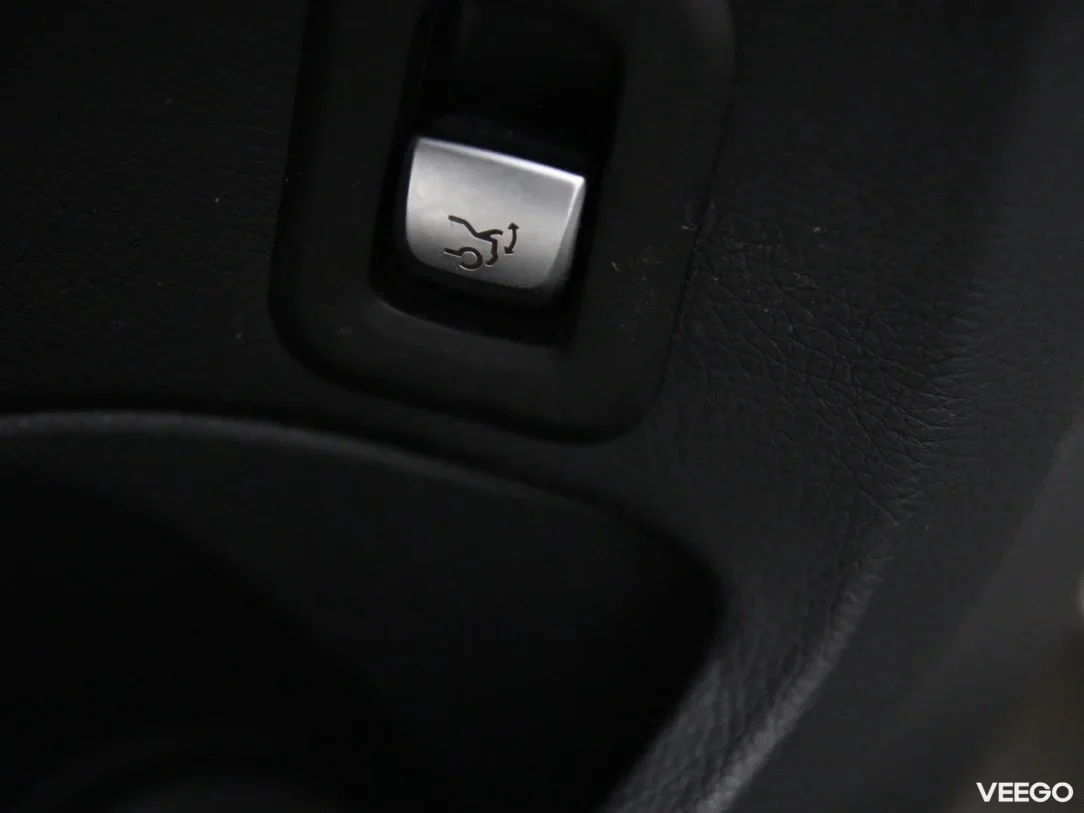 Mercedes-Benz C350 2 205kW