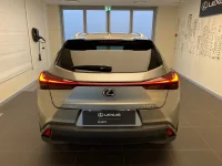 Lexus UX 250h - 132kW thumbnail