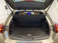 Lexus UX 250h - 132kW thumbnail