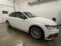 Volkswagen Passat 2.0 176kW thumbnail