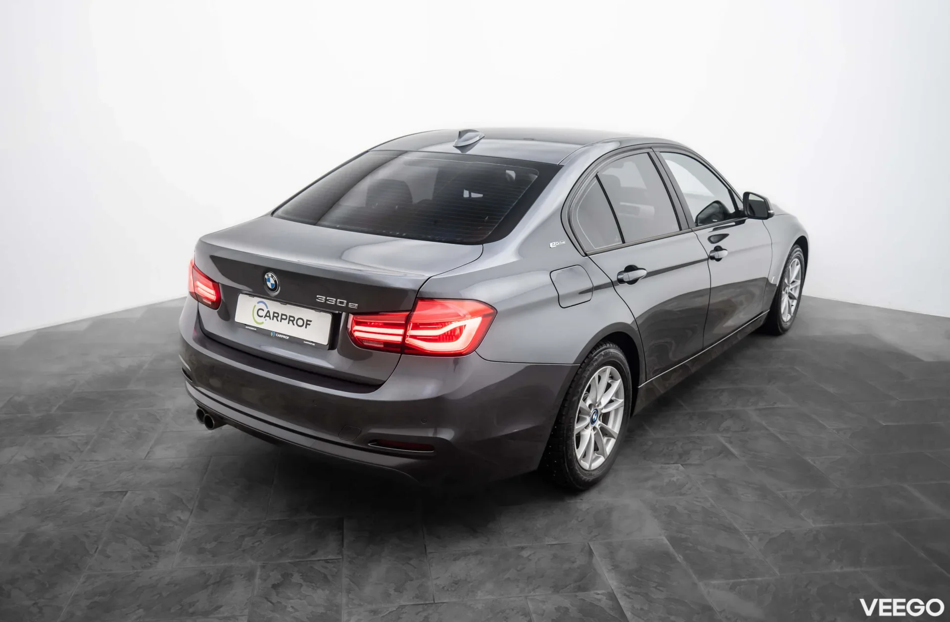 BMW 330 e Advantage 2.0 185kW