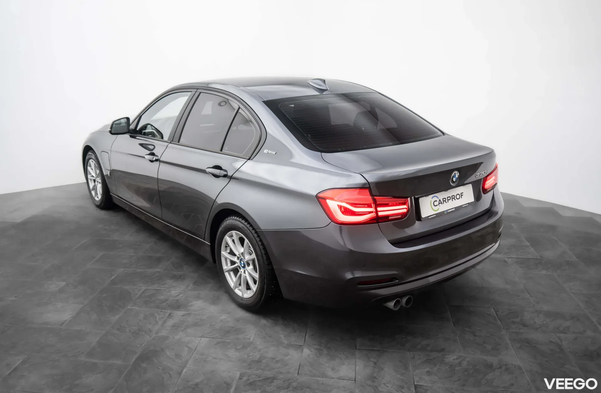 BMW 330 e Advantage 2.0 185kW