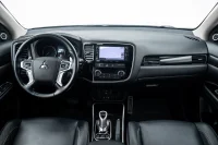 Mitsubishi Outlander Instyle Navi 4WD PHEV 2.0 149kW thumbnail