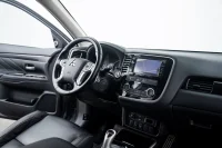 Mitsubishi Outlander Instyle Navi 4WD PHEV 2.0 149kW thumbnail