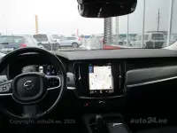 Volvo V90 AWD Momentum 2.0 KERS 145kW 2.0 145kW thumbnail