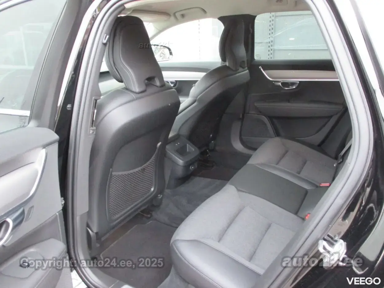 Volvo V90 AWD Momentum 2.0 KERS 145kW 2.0 145kW