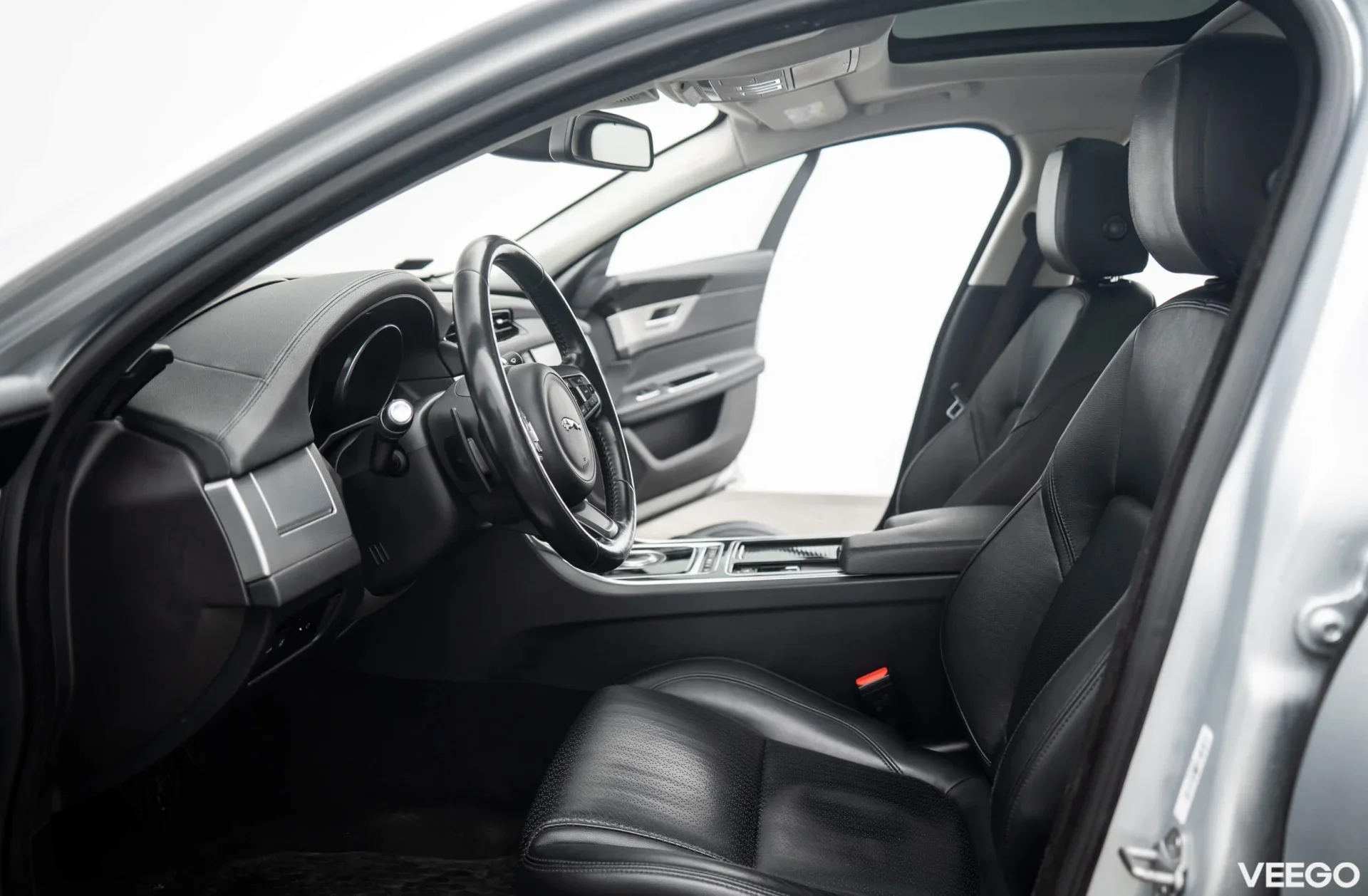 Jaguar XF 20d 2.0 132kW