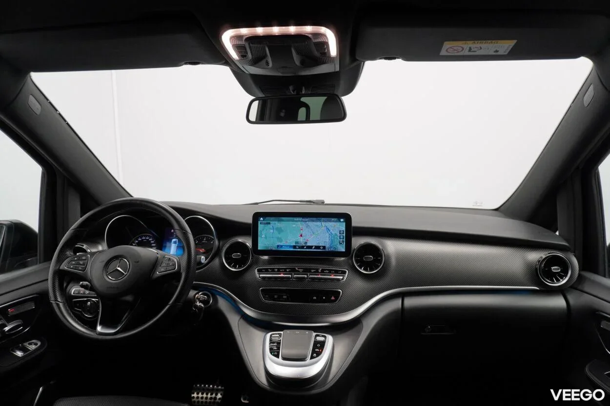 Mercedes-Benz V300 d Avantgarde A2 4MATIC AMG pakett 2 174kW