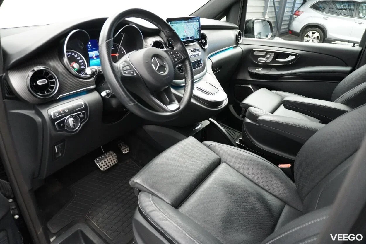 Mercedes-Benz V300 d Avantgarde A2 4MATIC AMG pakett 2 174kW