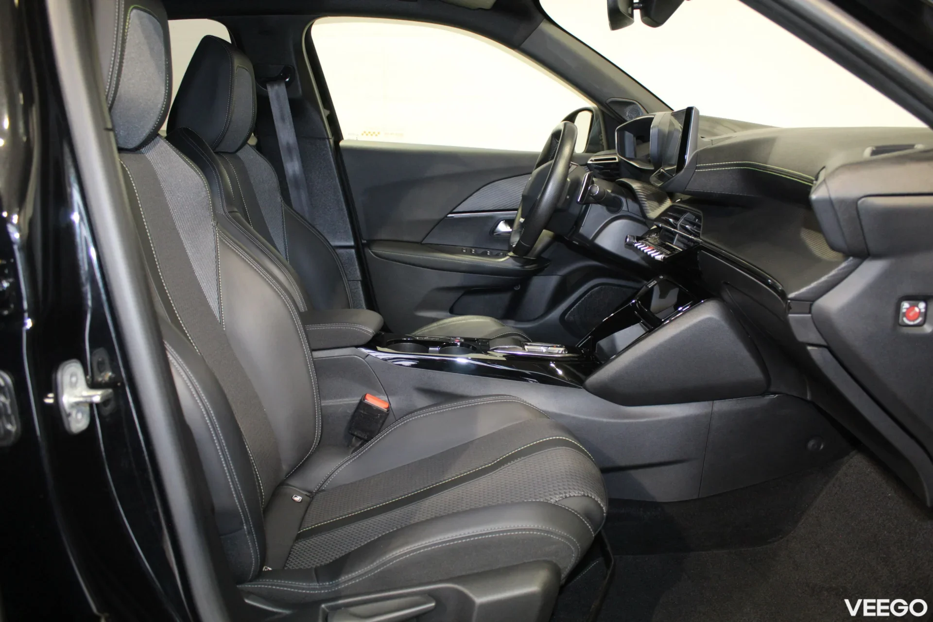 Peugeot 2008 GT 1.5 96kW