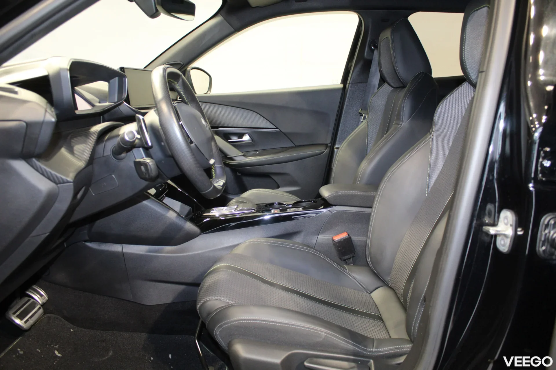 Peugeot 2008 GT 1.5 96kW