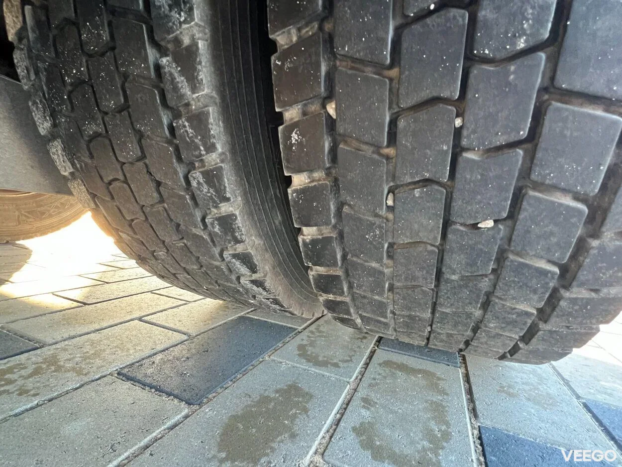 Mercedes-Benz Actros 1845LS BigSpace 12.8 330kW