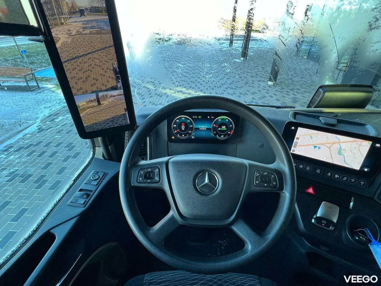 Mercedes-Benz Actros 1845LS BigSpace 12.8 330kW