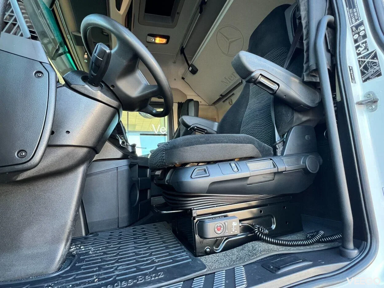 Mercedes-Benz Actros 1845LS BigSpace 12.8 330kW