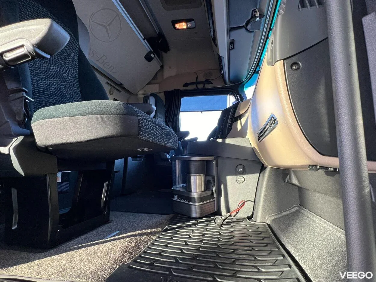 Mercedes-Benz Actros 1845LS BigSpace 12.8 330kW