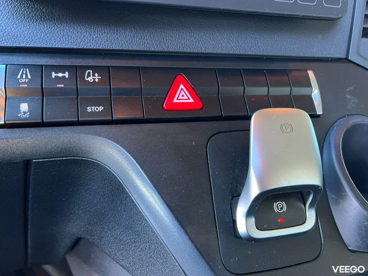 Mercedes-Benz Actros 1845LS BigSpace 12.8 330kW