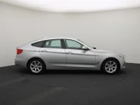 BMW 320 2 135kW thumbnail