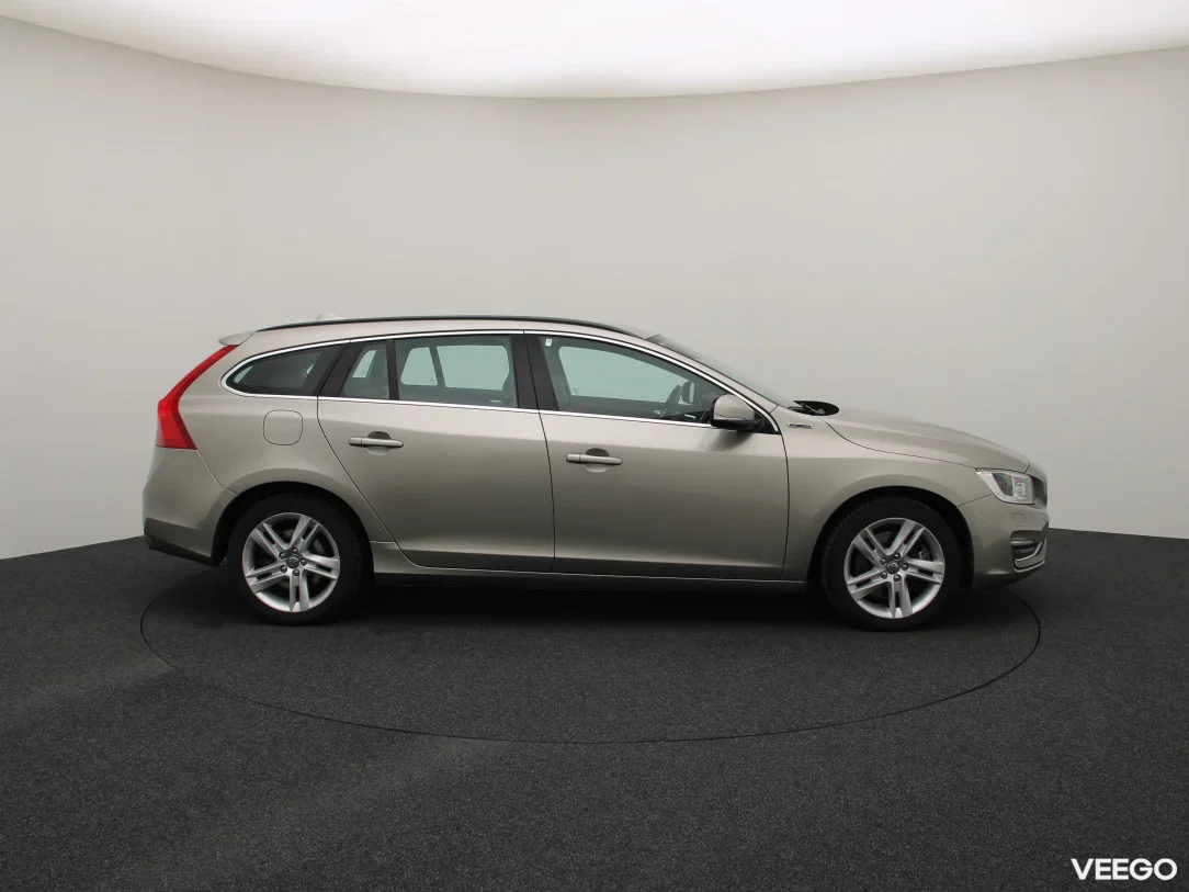 Volvo V60 2.4 206kW