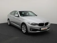 BMW 320 2 135kW thumbnail