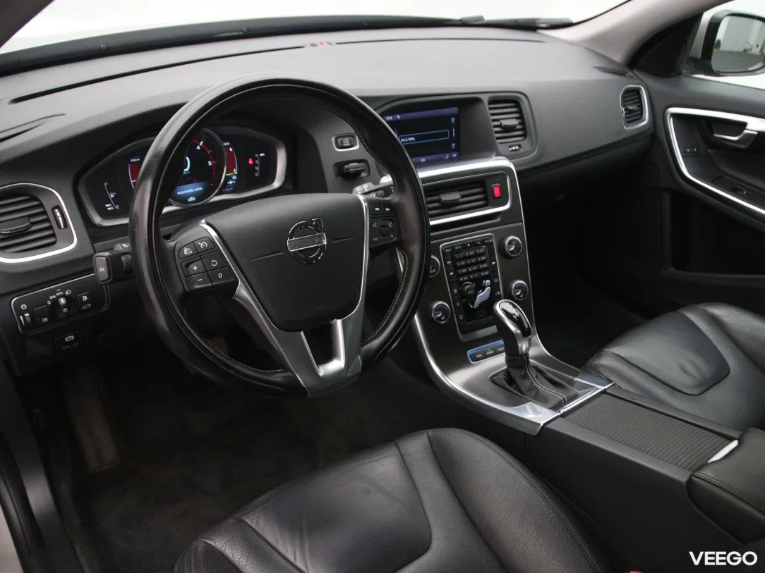 Volvo V60 2.4 206kW