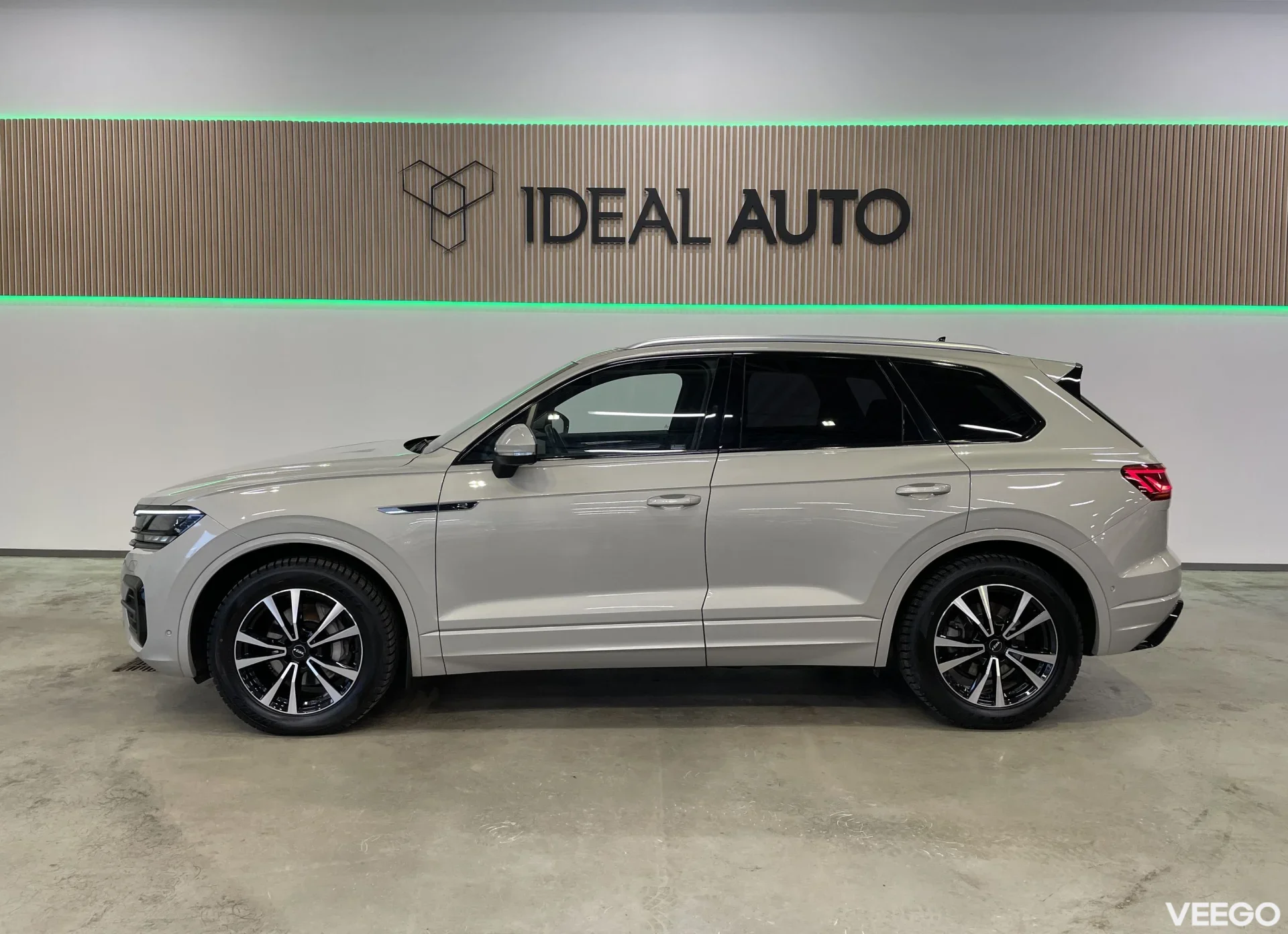 Volkswagen Touareg 4Motion R-Line Facelift 210kW