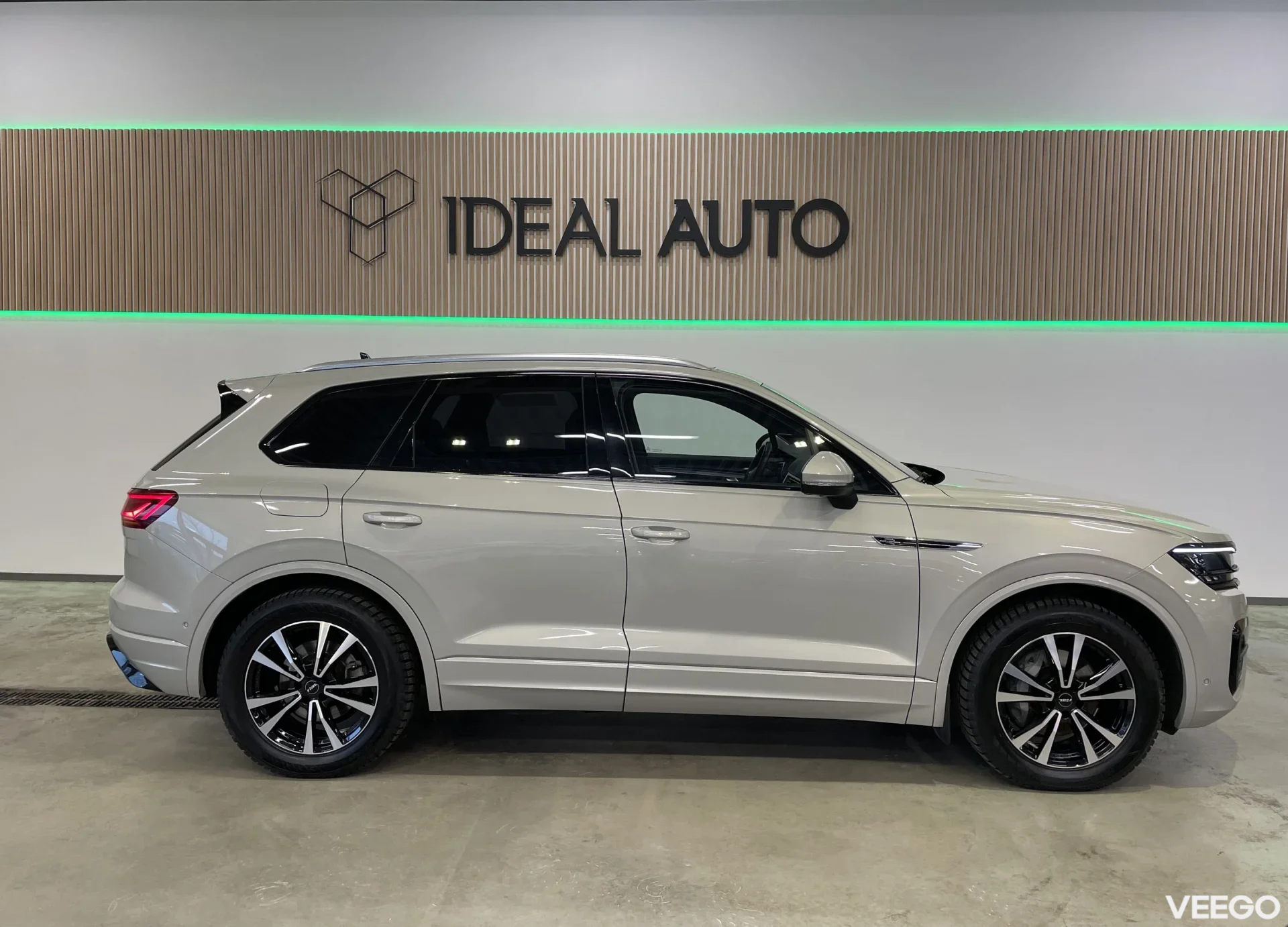 Volkswagen Touareg 4Motion R-Line Facelift 210kW