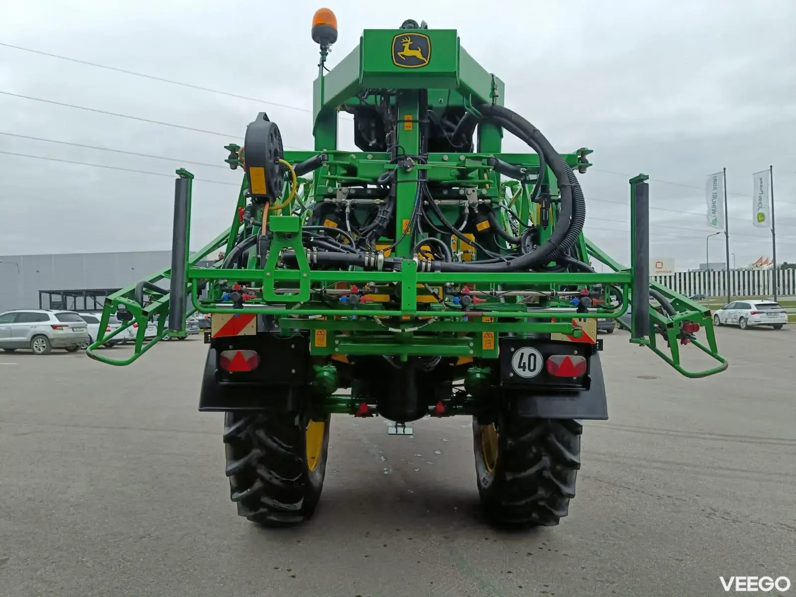 John Deere R962i