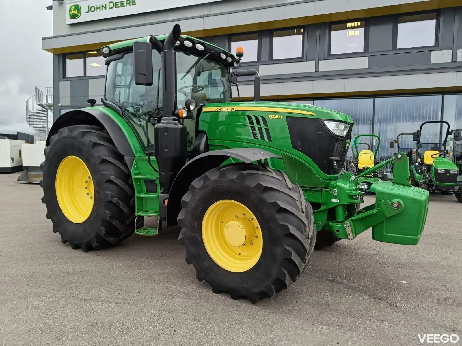 John Deere 6215R 188kW