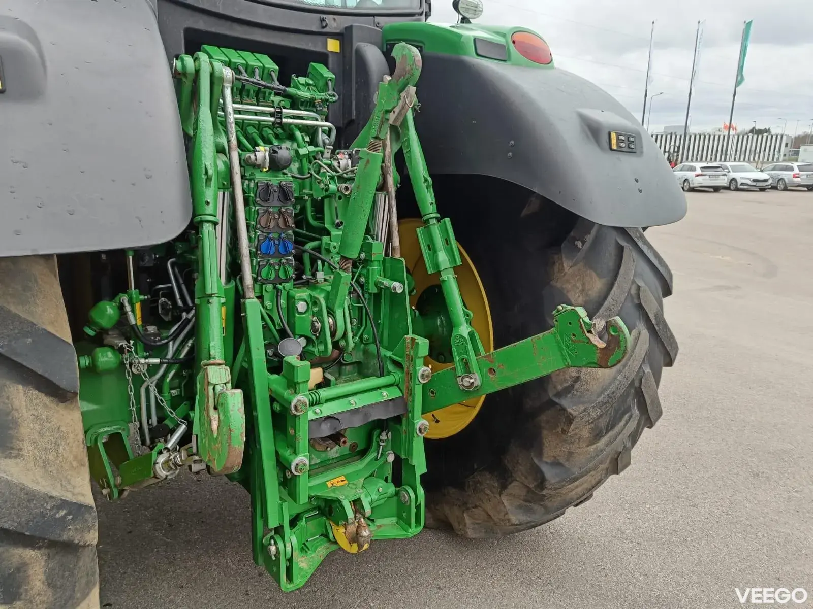 John Deere 6215R 188kW