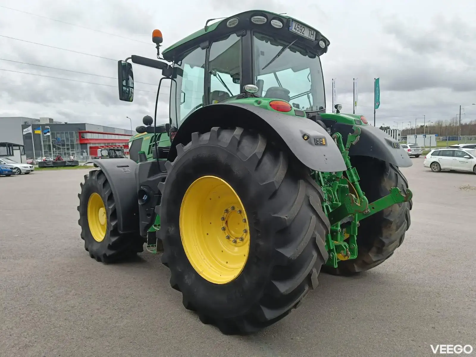 John Deere 6215R 188kW
