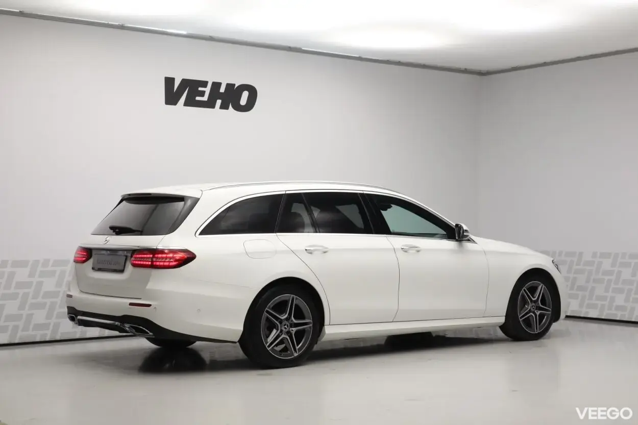Mercedes-Benz E220 d 4Matic AMG Package 2 143kW