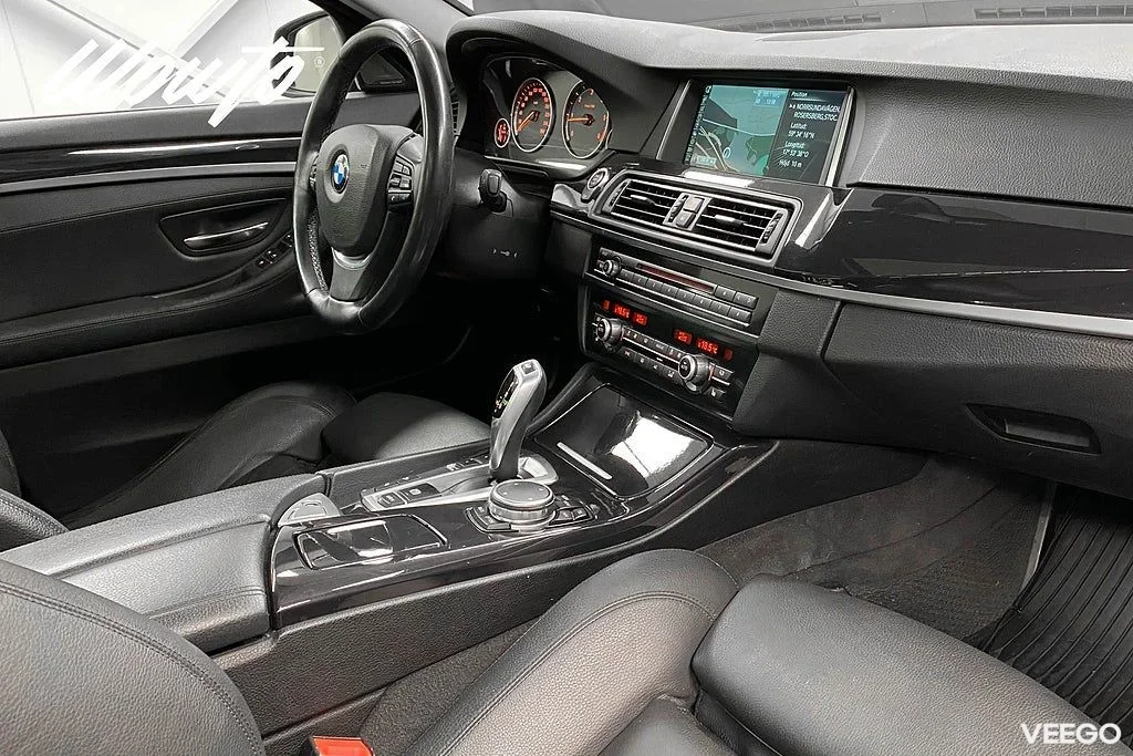 BMW 520 xDrive Touring 184HK Pano / Navi / H/K / Drag /4.95% 135kW