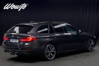 BMW 530 d xDrive M-Sport Innovation/Pano/HUD/SoftClose/4.95% 210kW thumbnail