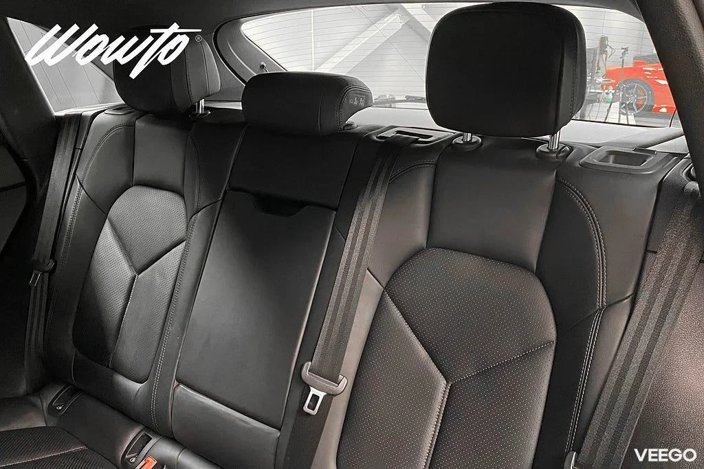 Porsche Macan PDK 245HK Pano/BOSE/Navi/Värmare/Drag 180kW