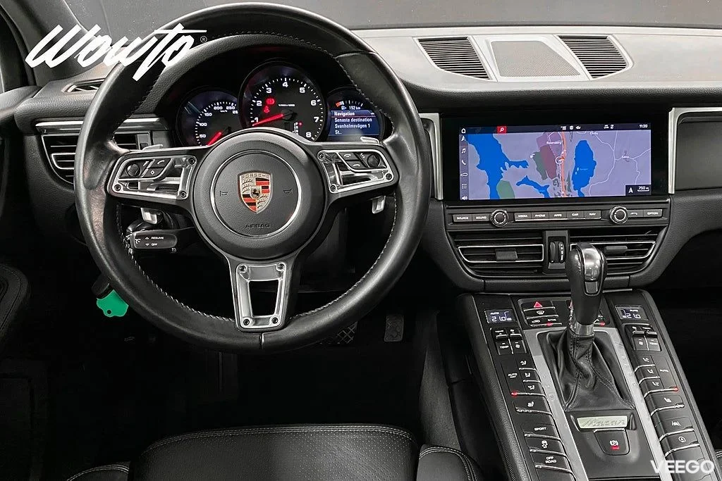 Porsche Macan PDK 245HK Pano/BOSE/Navi/Värmare/Drag 180kW