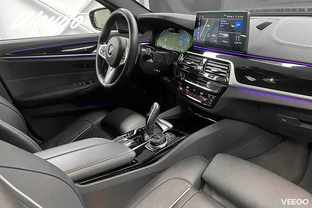 BMW 530 d xDrive M-Sport Innovation/Pano/HUD/SoftClose/4.95% 210kW