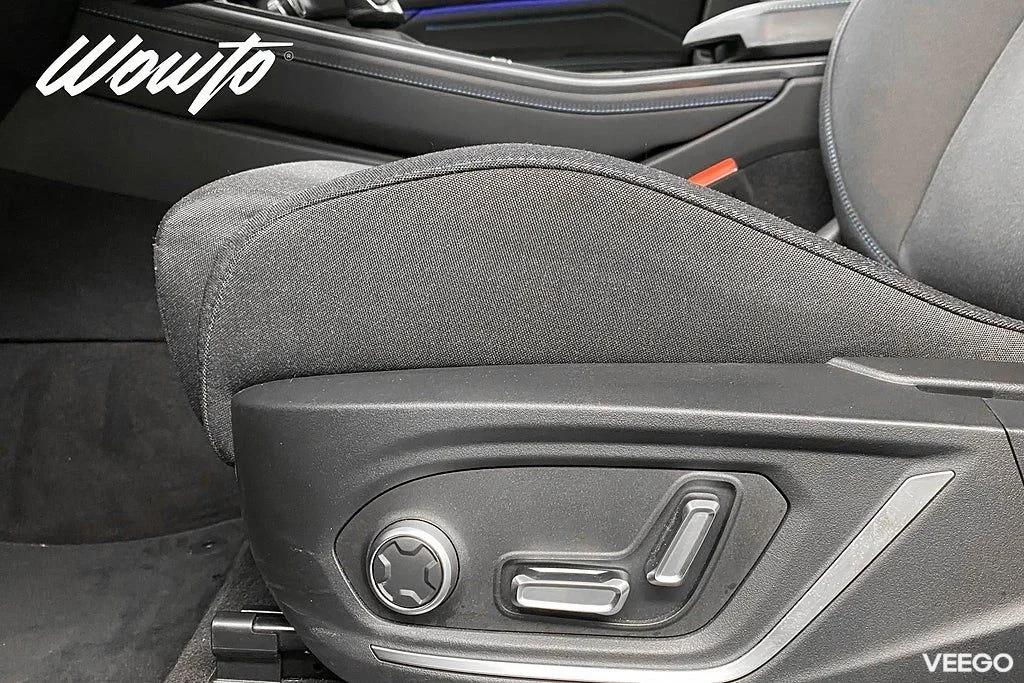 Lynk & Co 01 PHEV DCT 261HK / Pano / Infinity / 360 / 4.95% 192kW