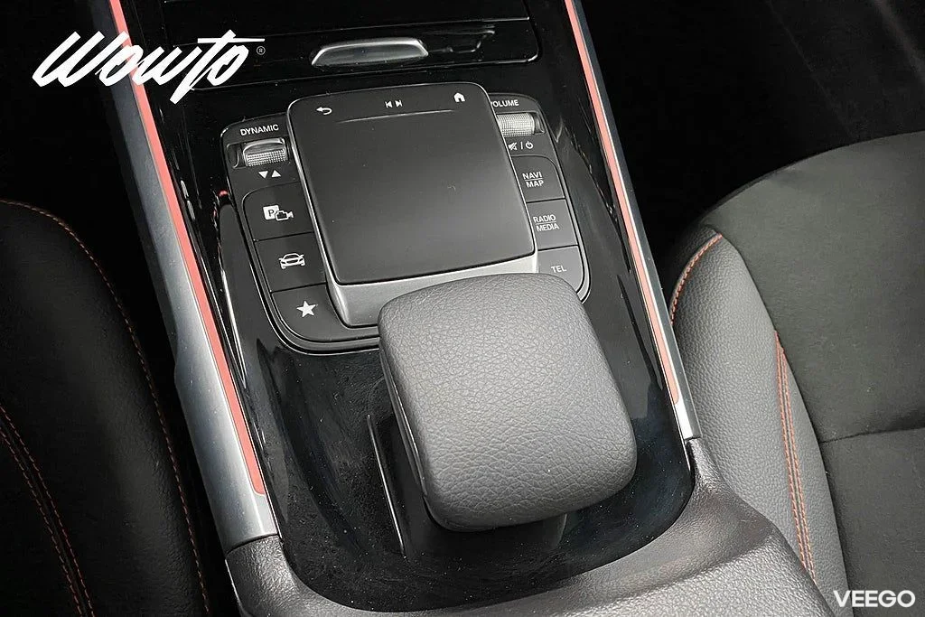 Mercedes-Benz GLB200 220 d 4M AMG/Navi/Värmare/Drag/Moms 140kW