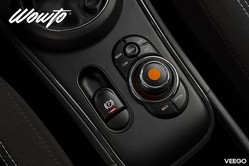 Mini Countryman Cooper S ALL4 Experience Salt / Navi 141kW