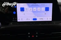 Volkswagen Golf R DSG 333HK /20 years /Matrix /Keyless/4.95% 245kW thumbnail