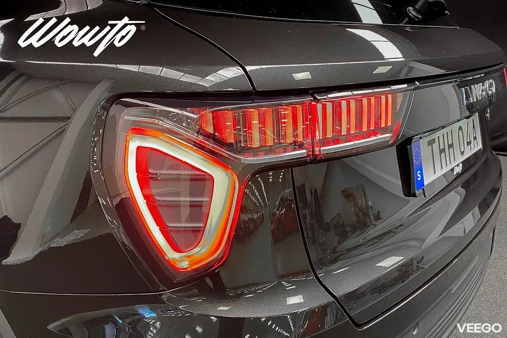 Lynk & Co 01 PHEV DCT 261HK / Pano / Infinity / 360 / 4.95% 192kW