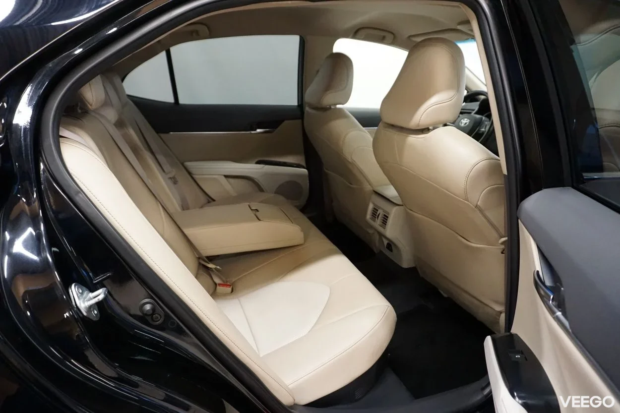 Toyota Camry Executive 2.5 131kW